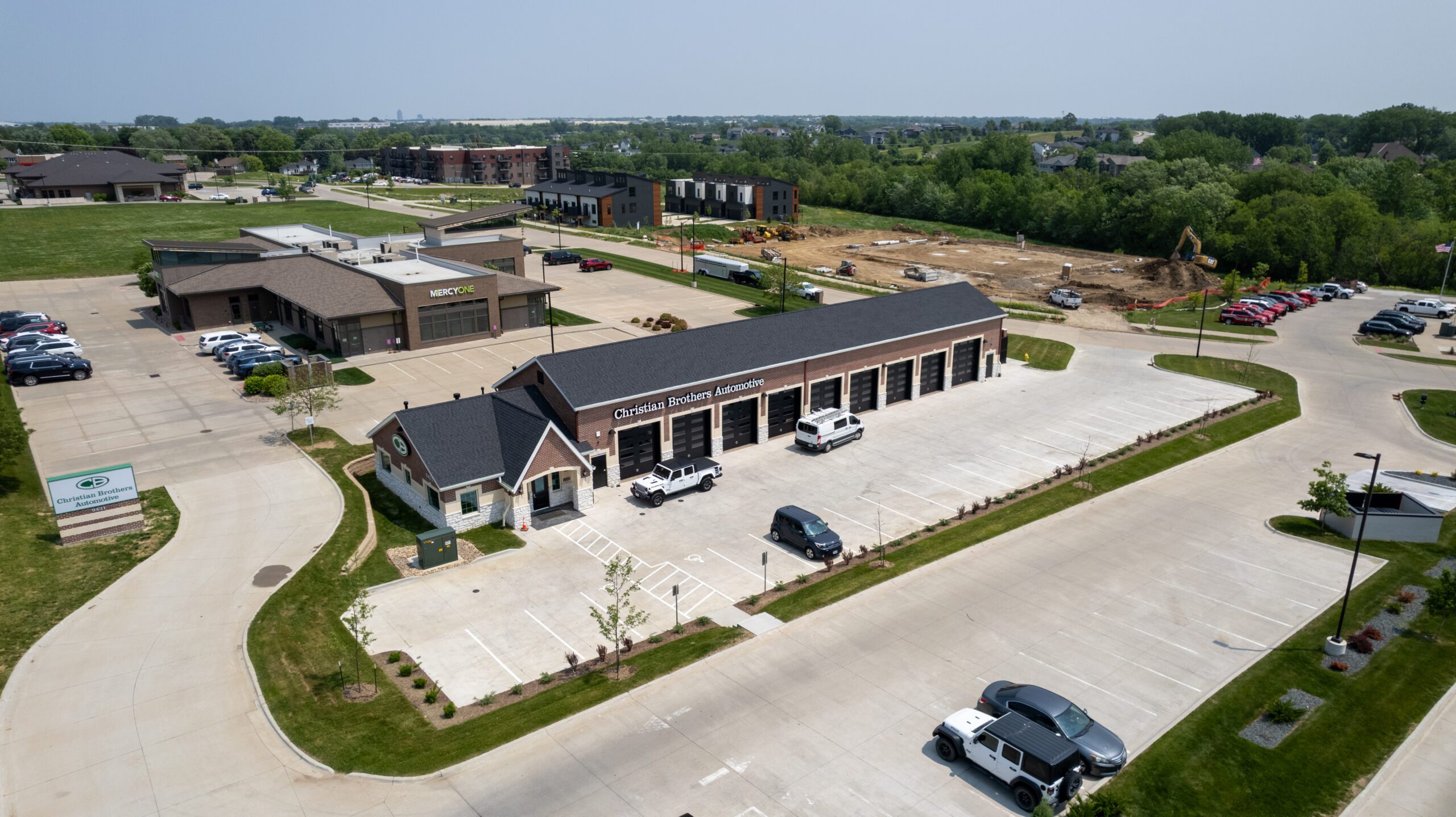 Aerial image of the Christian Brothers Automotive facility and roof project
